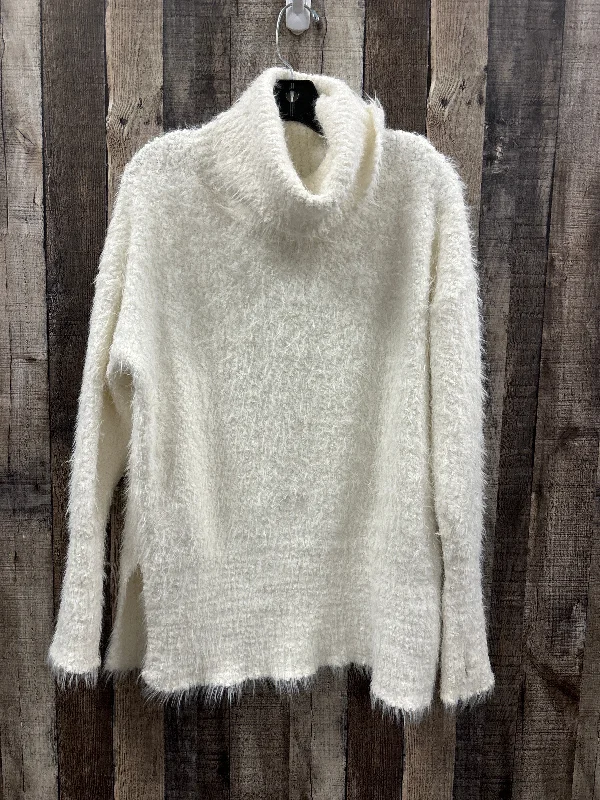 Sweater By Aerie In White, Size: S