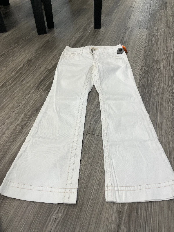 Jeans Flared By Cabi  Size: 4